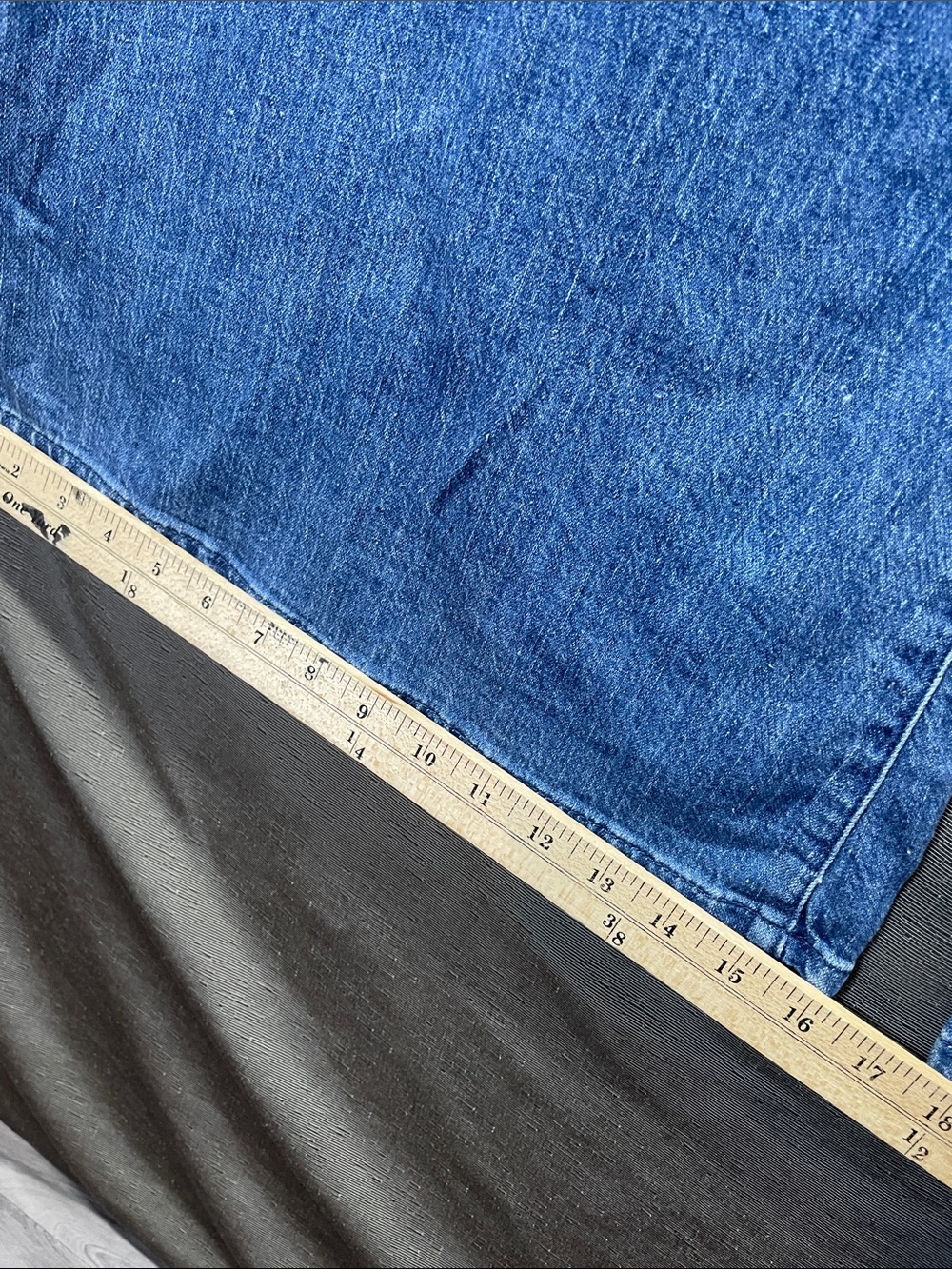 Pilcro Wide-Leg High-Rise Jeans in Blue Denim - Picture 8 of 10